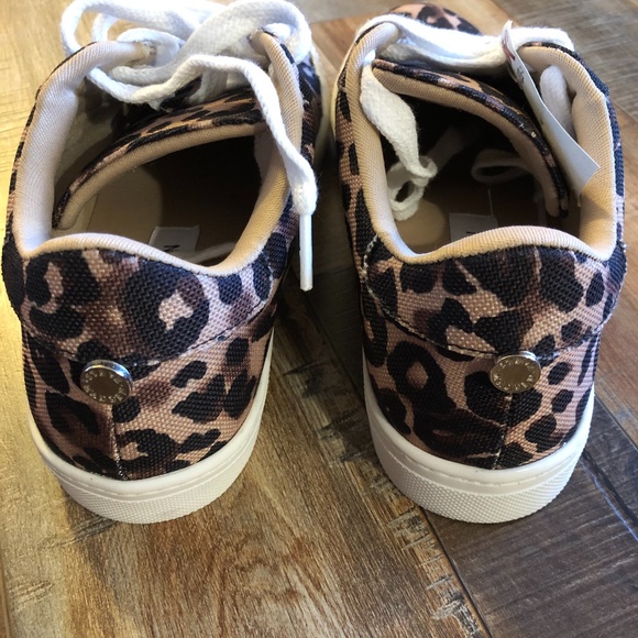 Steve Madden NWT Leopard Print Canvas Sneakers - Picture 12 of 15